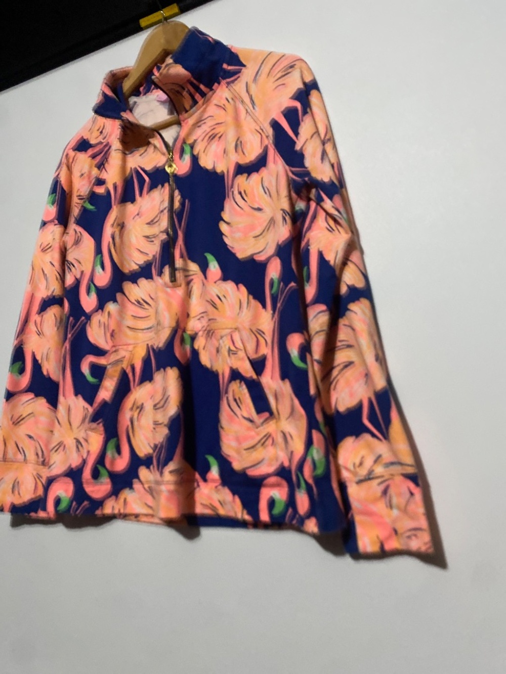 Lilly Pulitzer M Skipper Popover - Picture 9 of 14
